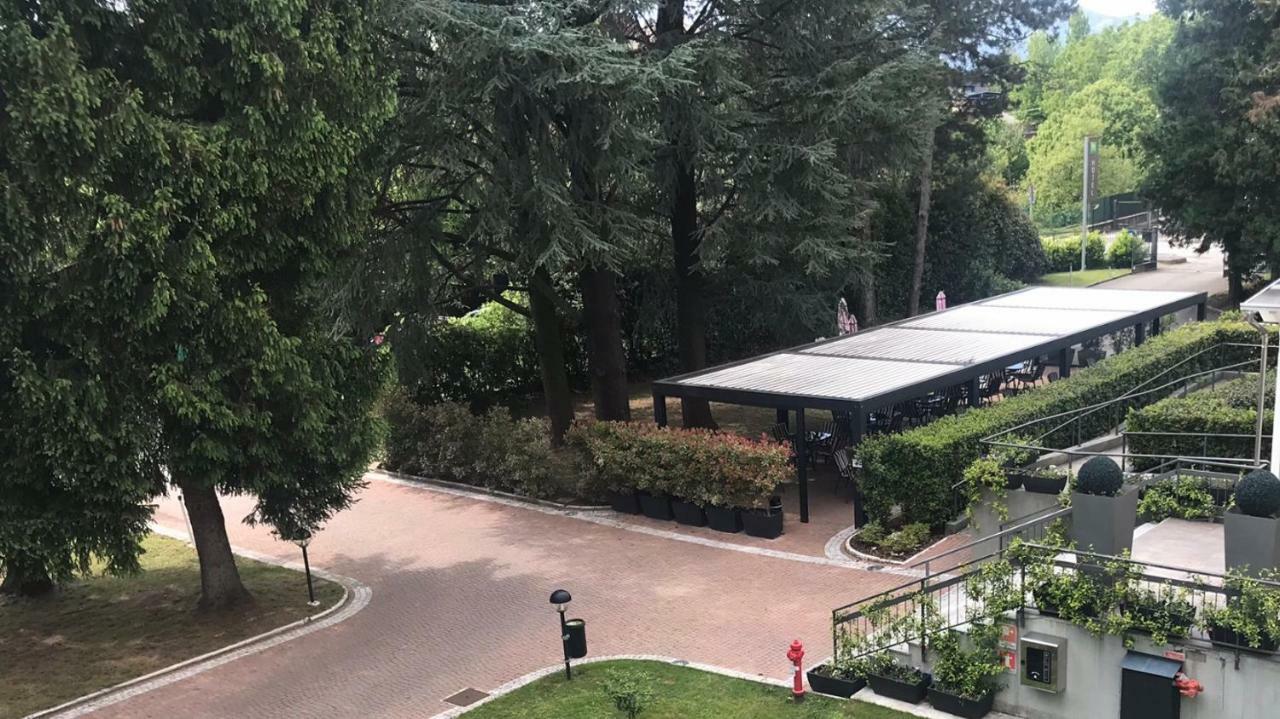 Bis Hotel Varese Exterior photo